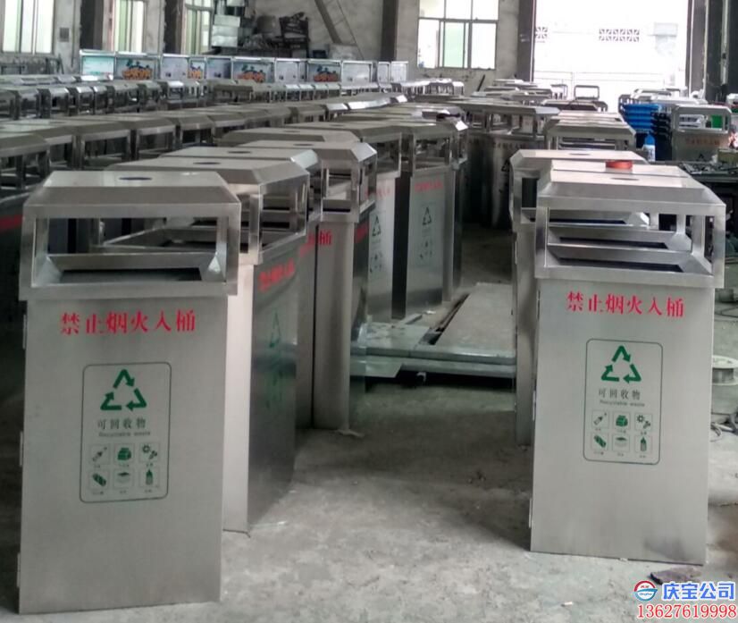 重庆不锈钢垃圾桶定制款装车发货(图1)