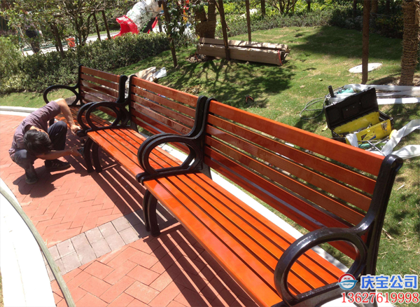 重庆户外公园休闲椅，实木铸铁座椅安装(图3)